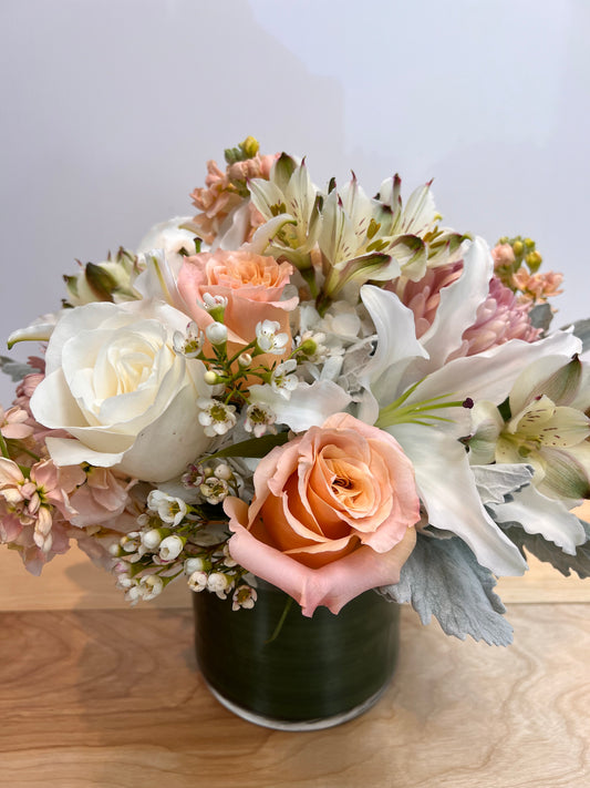 Pomona - Lake Oswego Flowers