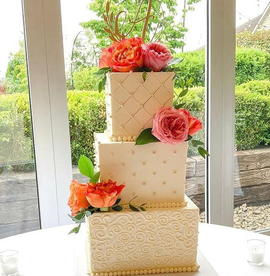 Cake Flowers-Lake Oswego Flowers
