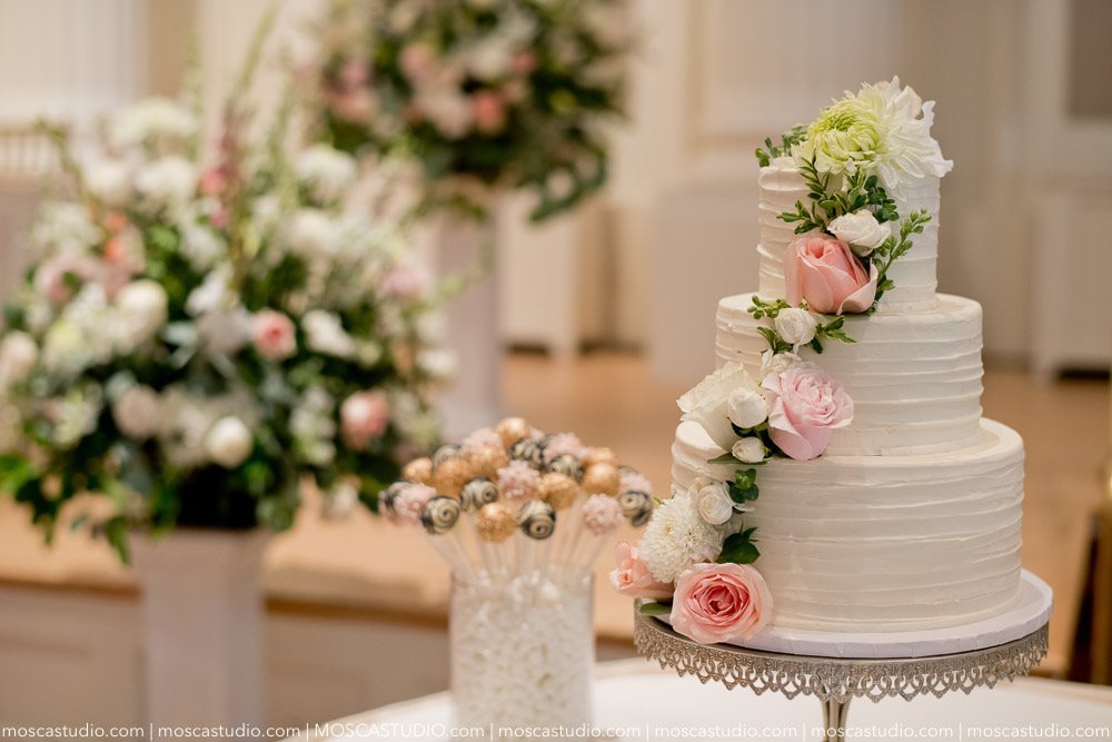Cake Flowers-Lake Oswego Flowers
